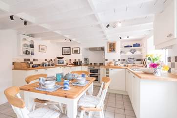 The kitchen/dining-room.
