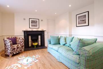 Sitting-room 1.