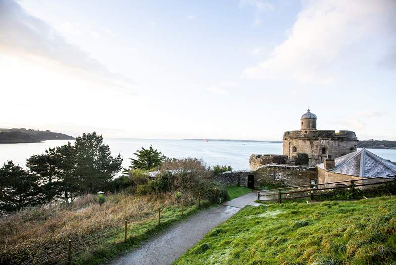 Laurel Cottage is in the village of St Mawes, home to the Tudor fort on the coast path.