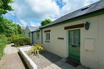 Welcome to Linhay Cottage.