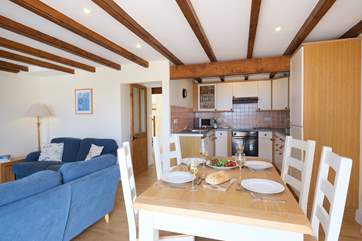 Enjoy dinner and and a catch up around the dining table.