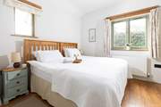 Bedroom 2 has 'zip and link' (super-king or twin) beds.