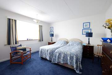 The ground floor twin bedroom.