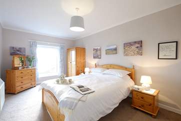 Bedroom 3 has a luxurious 6'6