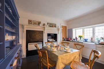 The kitchen/dining-room.