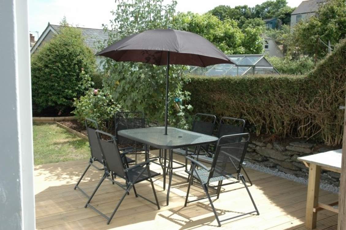 Sit in the Cornish sun and dine al fresco.