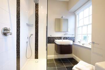 The en suite to Bedroom 1.
