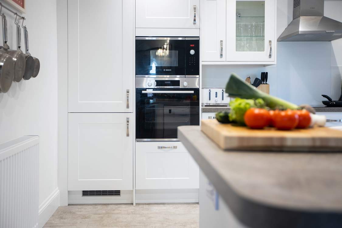 The kitchen has all the equipment you will need to cook a holiday meal.
