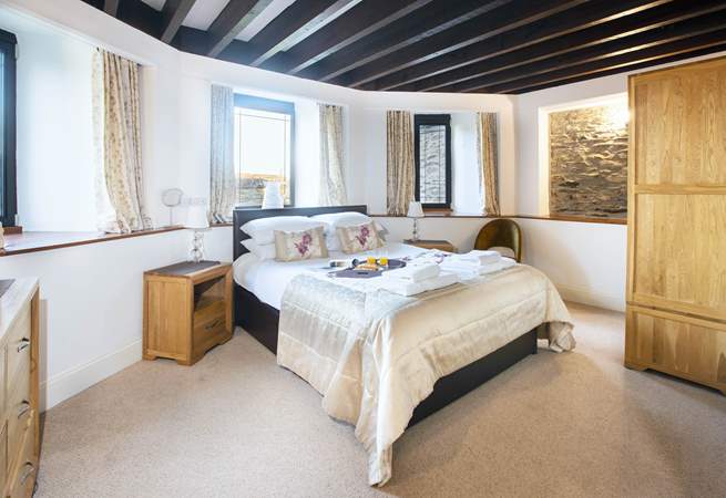 Pretty bedroom  2 on the ground floor.