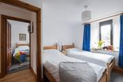 The second twin bedroom.