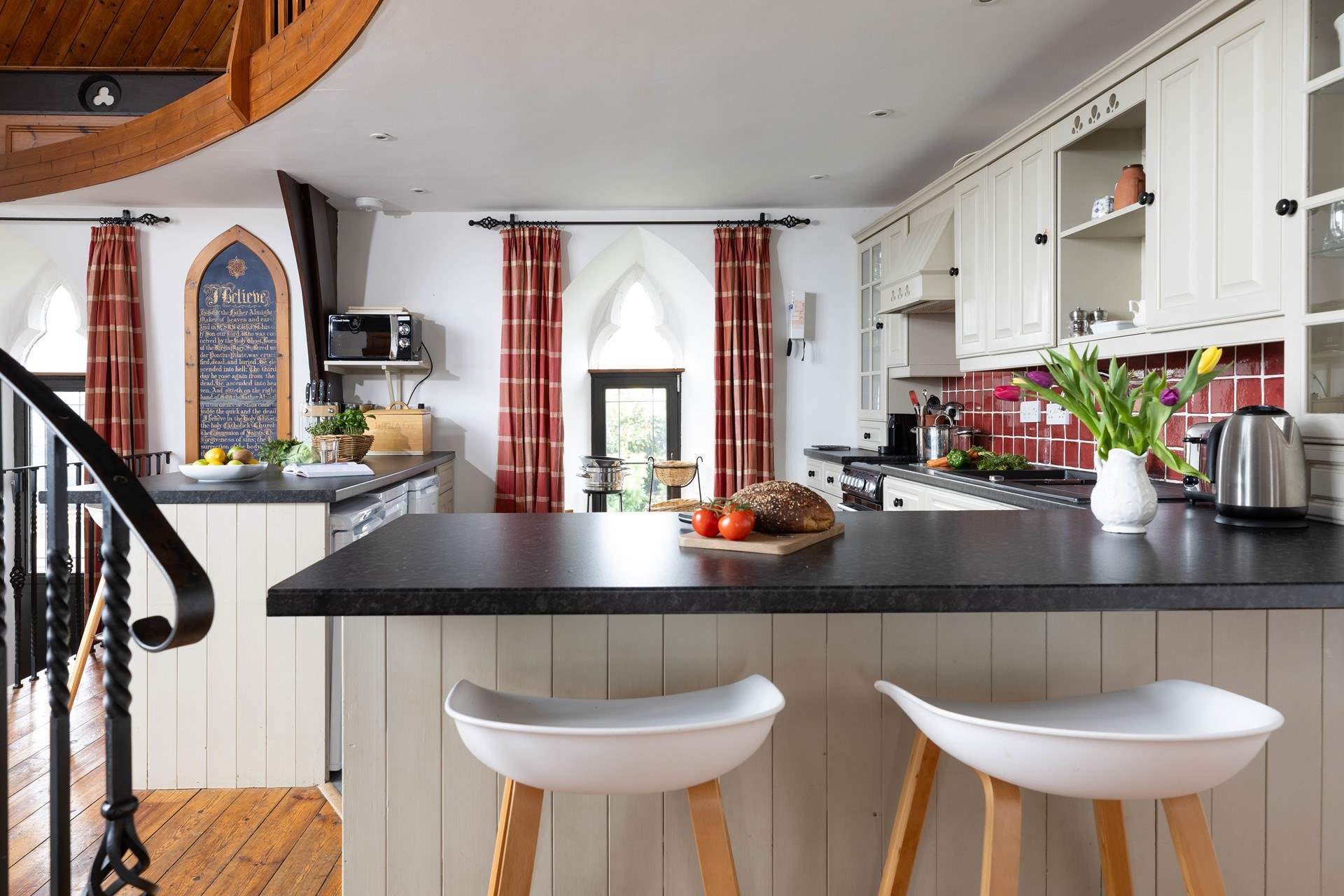 Take a seat at the breakfast-bar.