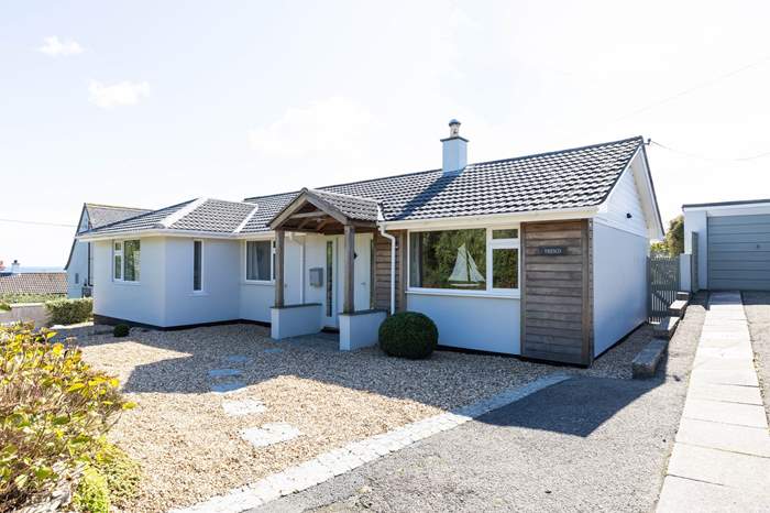 Tresco,Sleeps 6 + cot, Portscatho