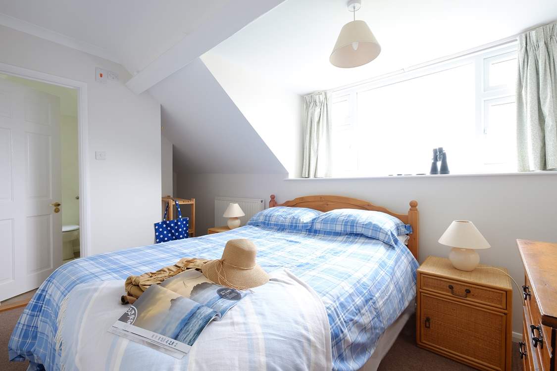 Cosy bedroom 3.