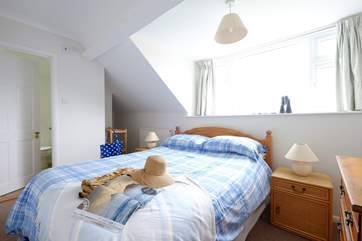 Cosy bedroom 3.