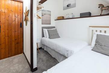 The twin room.