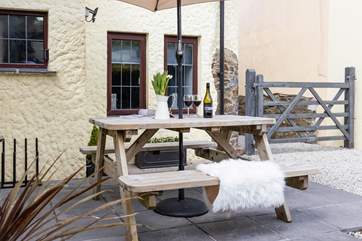 Enjoy a barbecue whilst you plan the next adventure!