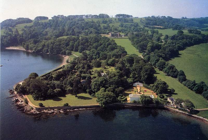 The cottage is set within Mount Edgcumbe Country Park where there is so much to discover.