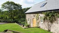 ...beautiful Smugglers Cottage.