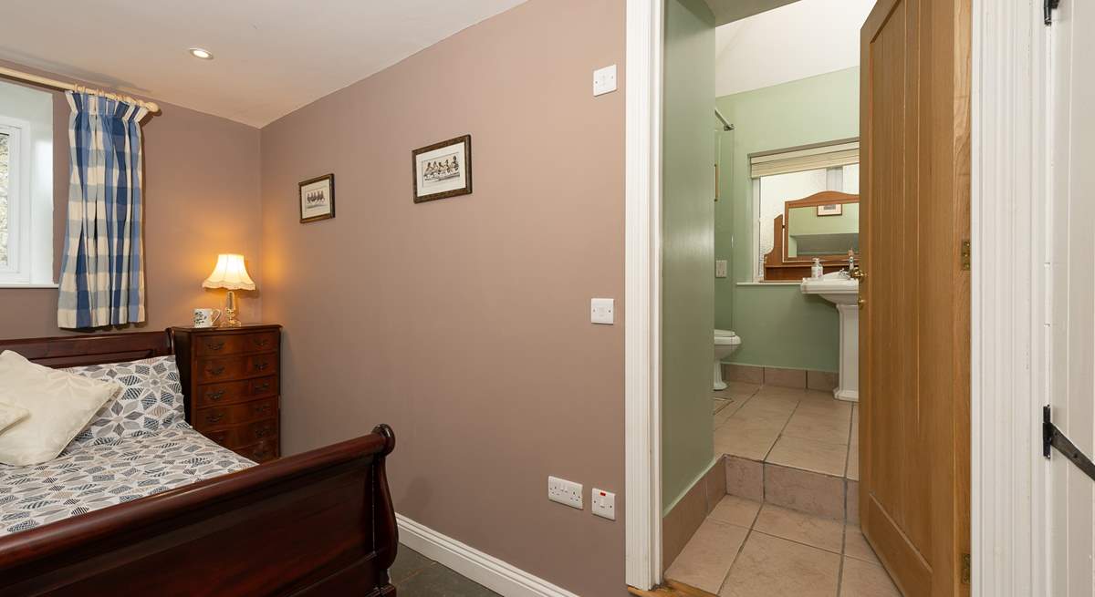 Please note the steps from this bedroom up into the en suite bathroom.