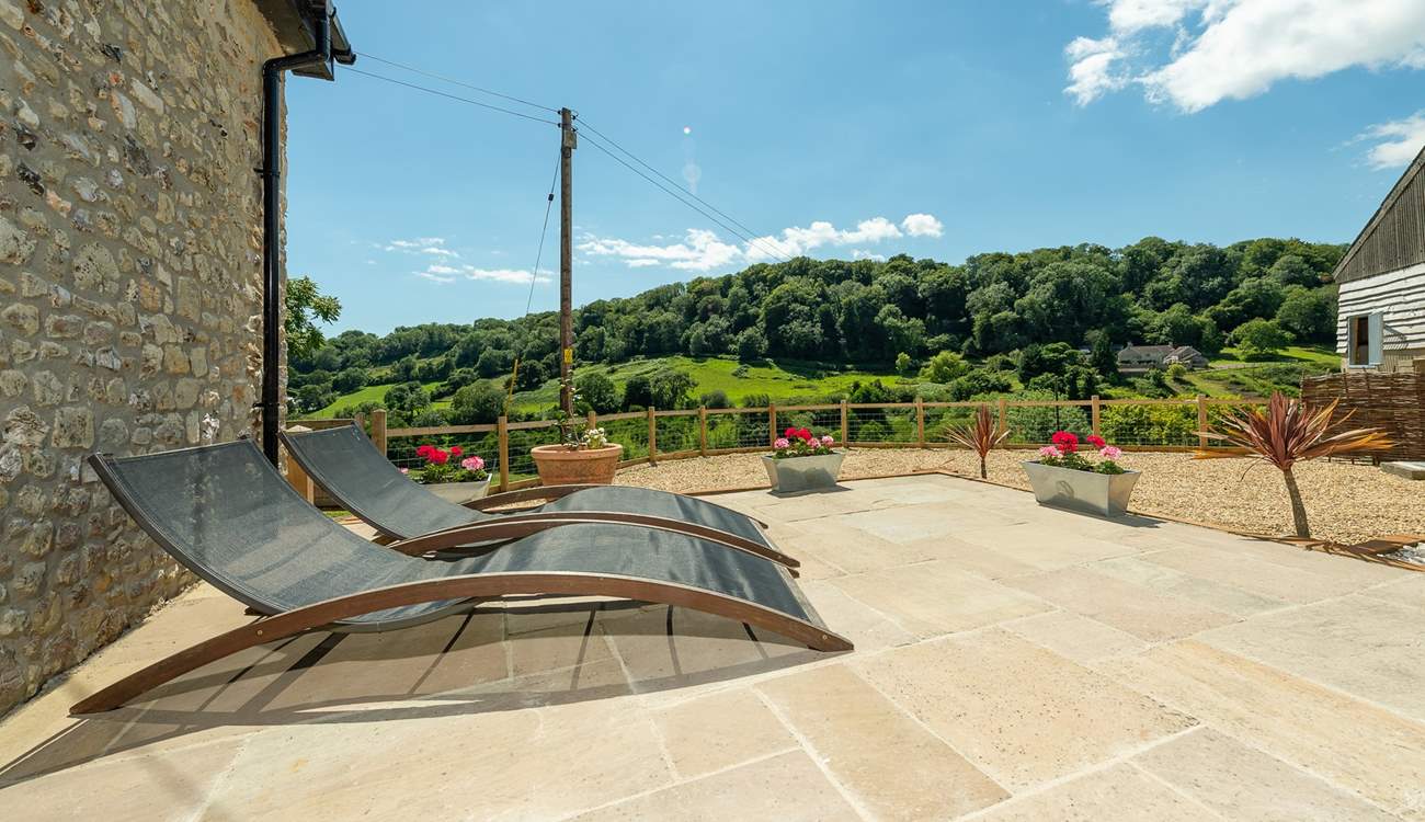 The terrace has spectacular views and is the perfect place to get into holiday mood.