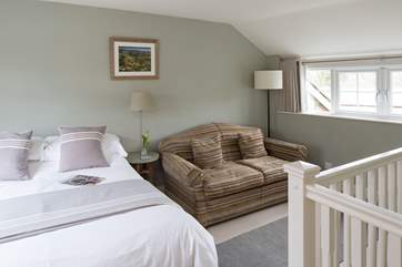 The cosy sitting/bedroom.