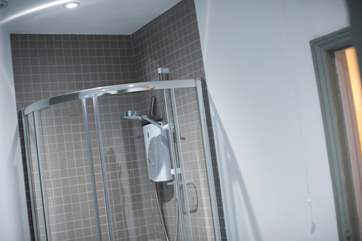 There's a separate shower cubilcle.