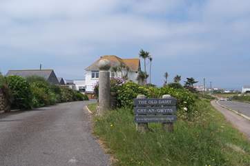 The entrance at Chy-an-Gwyns, with The Old Dairy on the left-hand side.