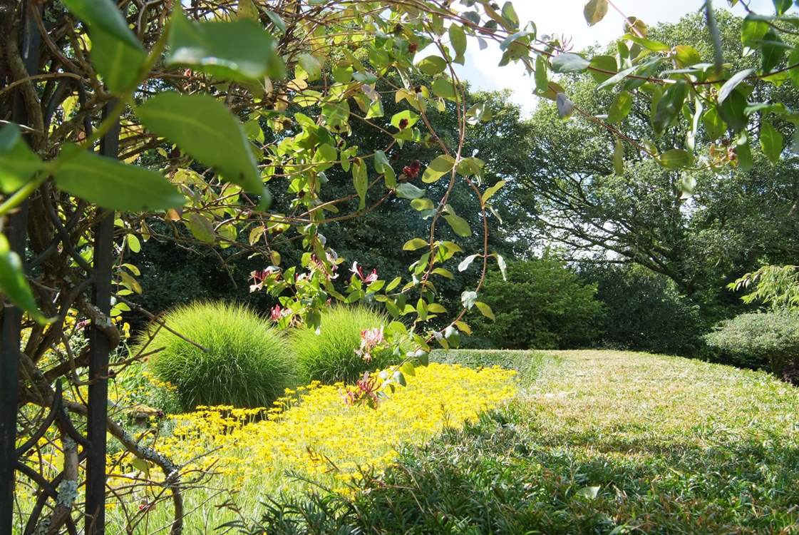 The beautifully landscaped gardens are stunning all year round.