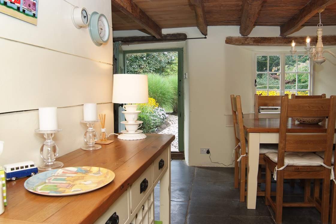 You can walk from the kitchen out to the front garden.