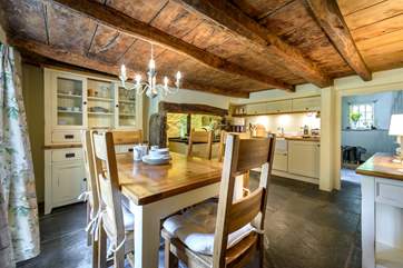 The gorgeous kitchen/dining-room.