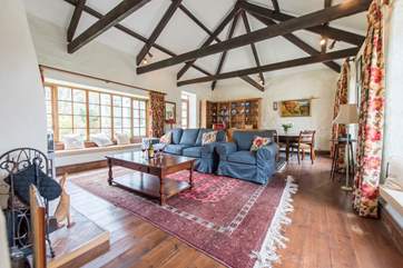 The sitting/dining-room.