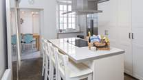 The large fridge/freezer has plenty of space for all those holiday treats and a few chilled bottles.