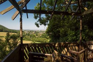 The viewing platform is the perfect for evening drinks, stargazing or yoga.