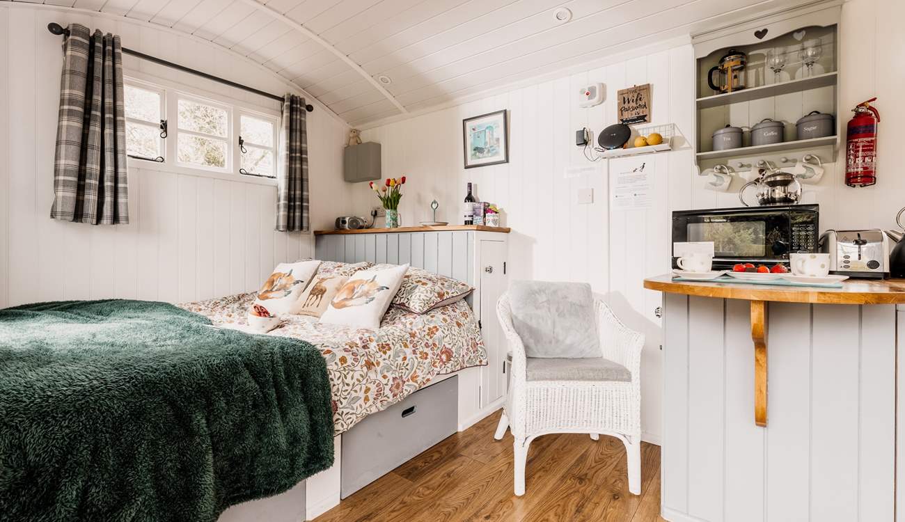 Homely touches run throughout, you'll feel utterly relaxed here. 