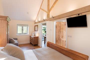 The bright and welcoming bedroom 1.