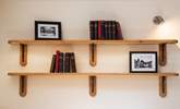 What a lovely bookcase feature. - Thumbnail Image