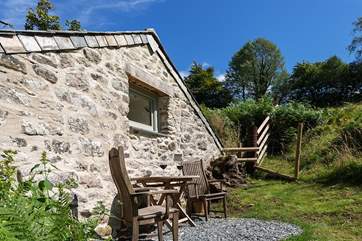 What a little sun-trap this is. Pop open a bottle of something tasty and sit back and relax in this superb spot.