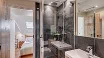 Luxury en suite.