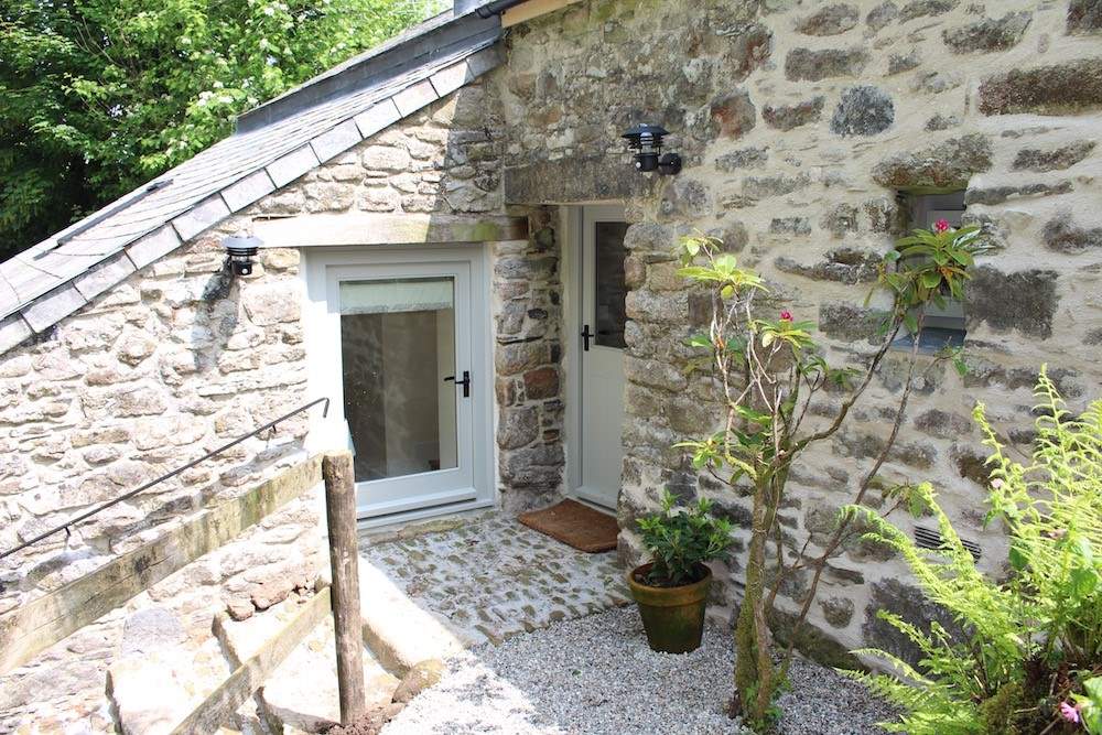 The stone steps leading up to Huckworthy.