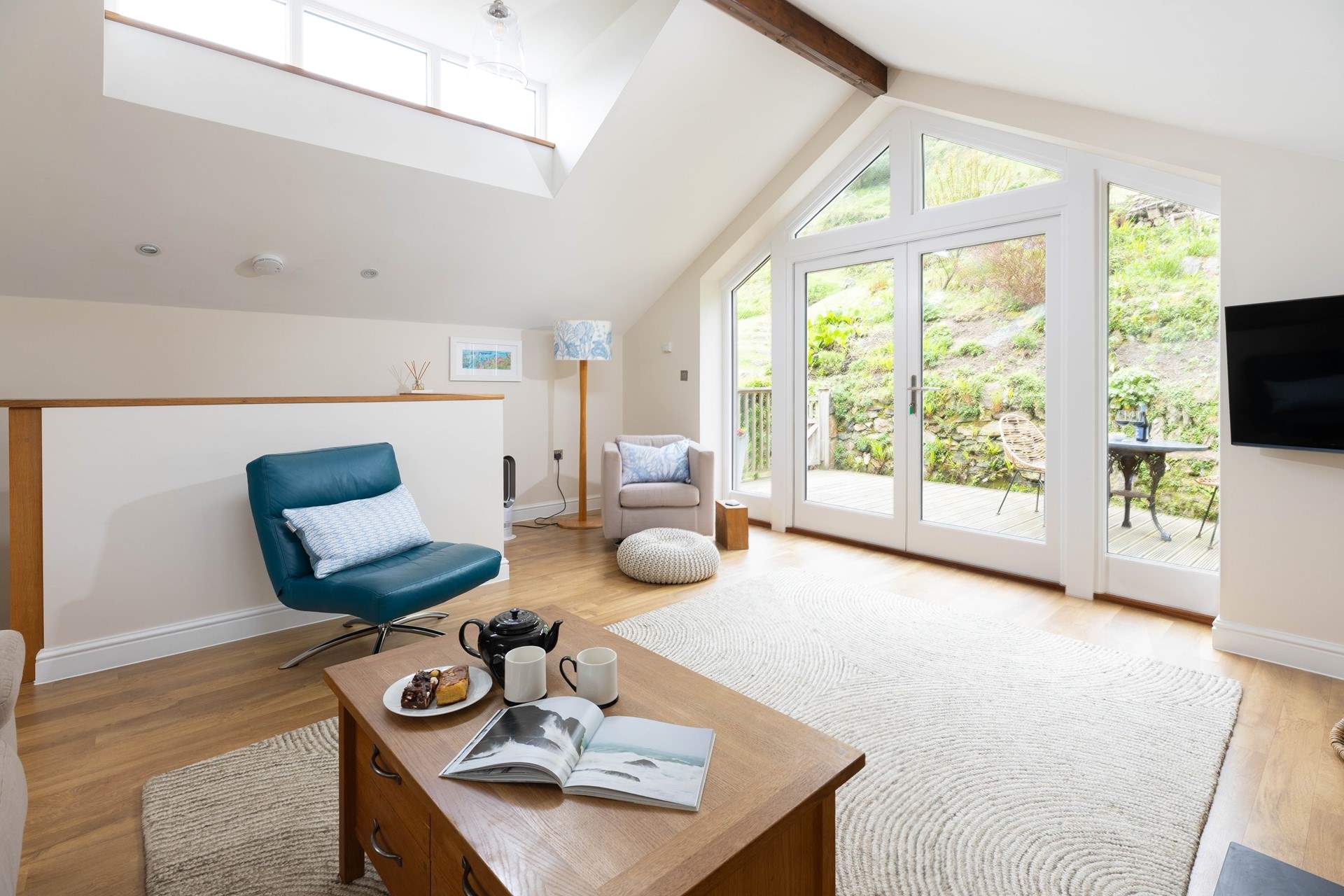 Enjoy opening the doors to your decking watching the birds. 