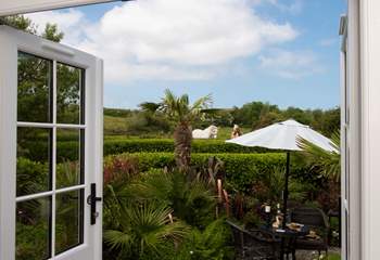 Say hello to your friendly neighbours!