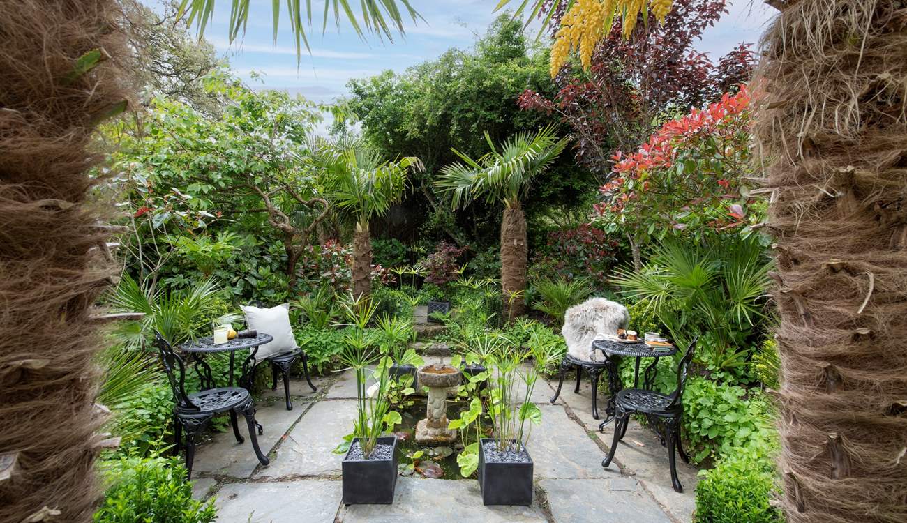 A hidden gem to the rear of the hut, allows for more al fresco dining.