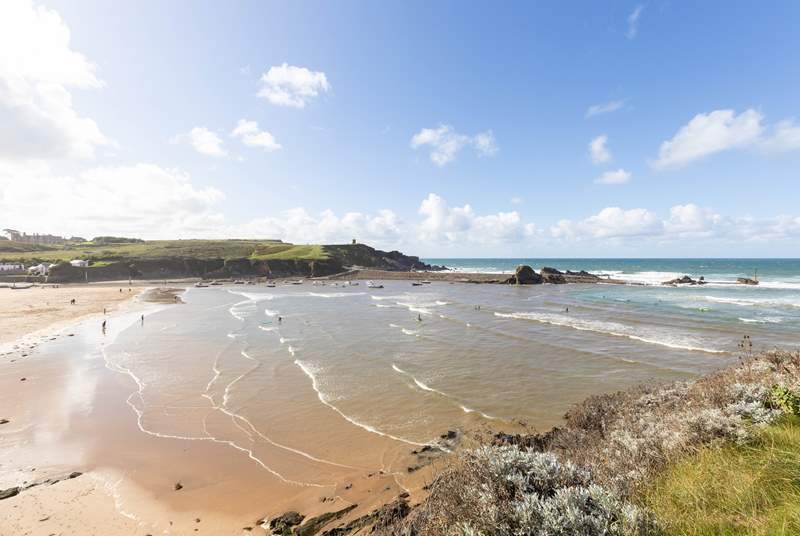 Summerleaze Beach in Bude is perfect for a relaxing ice cream and dip in the sea after a wander around Bude.