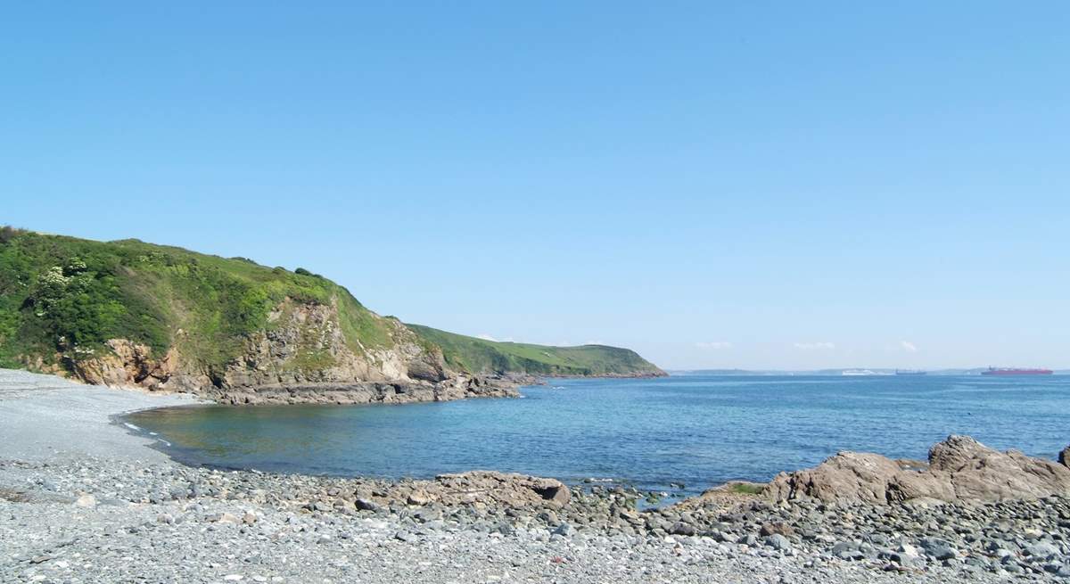 Porthallow beach is just a few minutes' drive away.