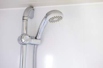 And, of course, hot and cold running water - this is luxury glamping, after all!