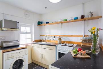 The kitchen overlooks the courtyard.