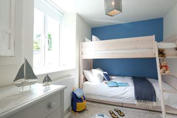 The bunks are full size 3ft beds.