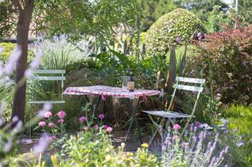 Start off the day with coffee in the garden whilst you decide whether to wander down to the beach or the quay, or head up to Exmoor or along the South West Coastal Path to Porlock.