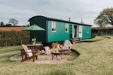 Welcome to your eco-chic hideaway in the heart of Devon.