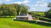 This is a gorgeous house.